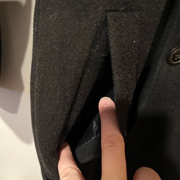 Elegant Black Double-Breasted Men's Pea Coat - Picture 2 of 6